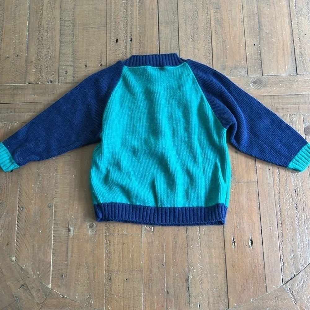 Oshkosh vintage logo mock neck sweater
